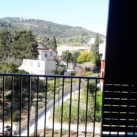 T2 Clim Parking, Entre Nature Et Plage Hyères Esterno foto